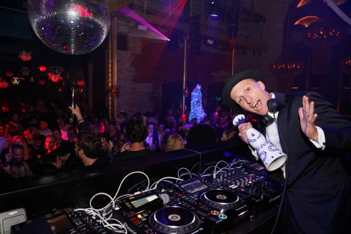 CHICAGO, IL - SEPTEMBER 15: DJ Vice performs at the TAO Chicago Grand Opening Celebration at TAO Chicago on September 15, 2018 in Chicago, Illinois. (Photo by Jeff Schear/Getty Images for TAO Chicago)